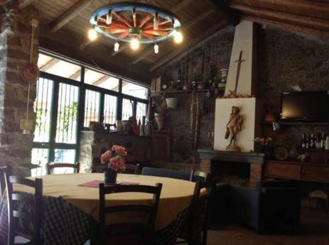 לינה וארוחת בוקר בלפאסו Acquarossabed מראה חיצוני תמונה